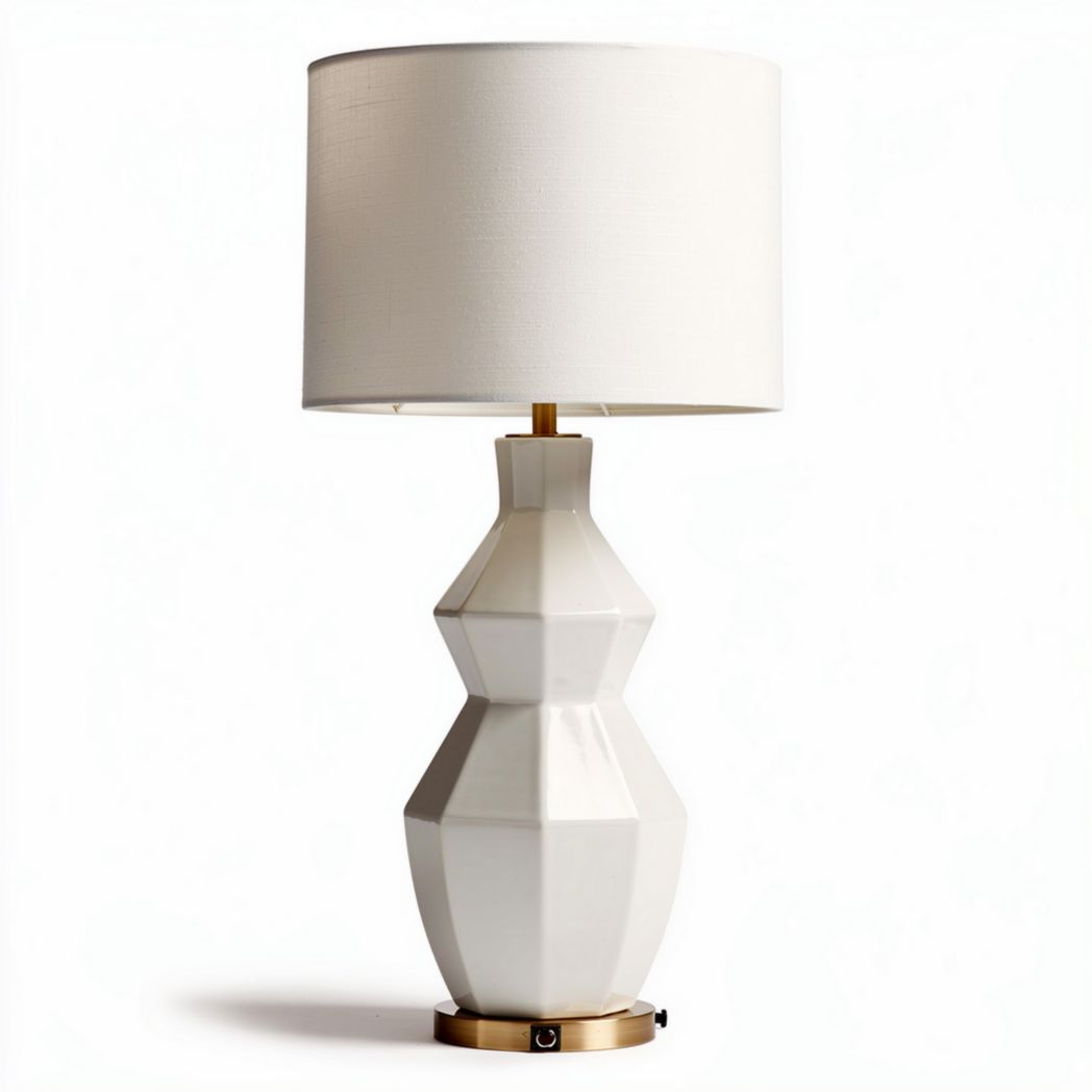 Ceramic table lamp with geometric design and white shade 30 x 30 x 60cm